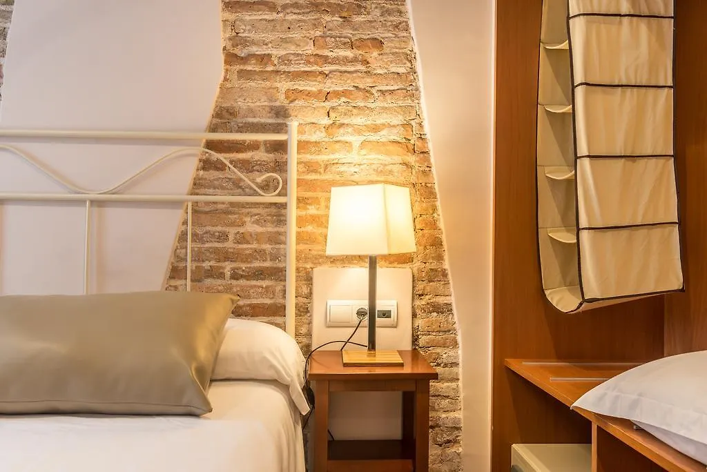 Bcn House Apartments Barcelona Spain